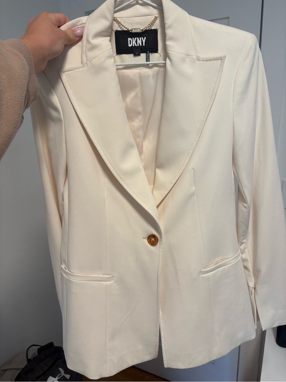 DKNY Women's Ivory Single-Button Blazer